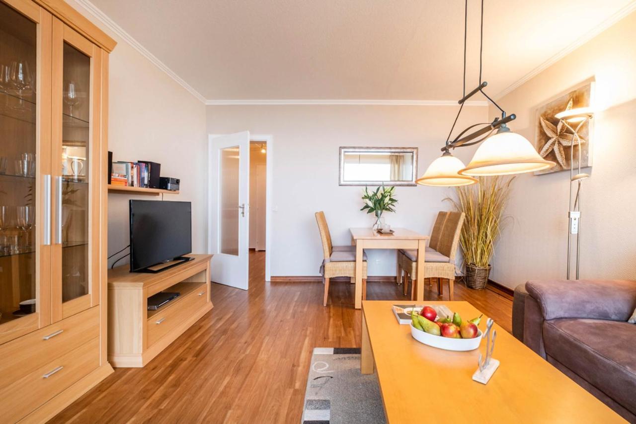 Hochhaus Seeblick Appartement 42 Busum Bagian luar foto