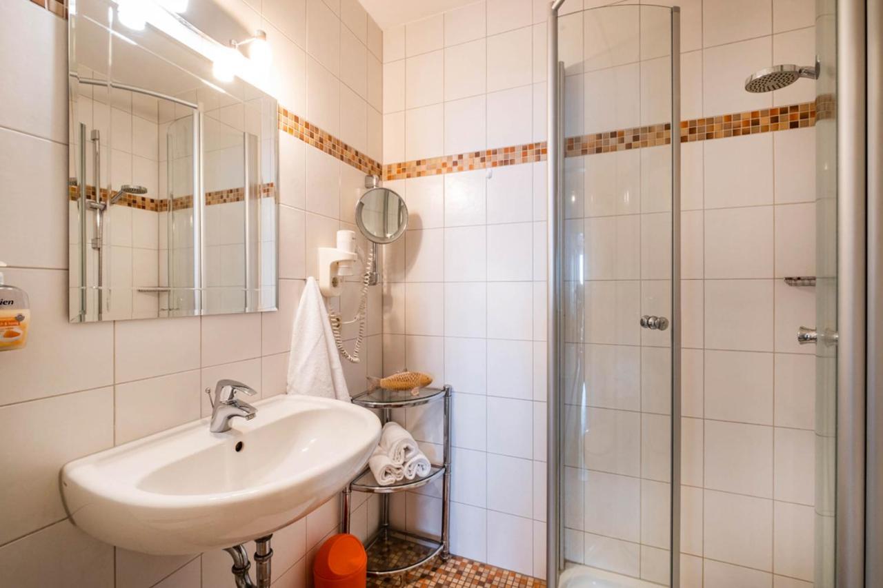 Hochhaus Seeblick Appartement 42 Busum Bagian luar foto